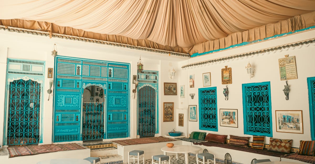 What is the history of the Moroccan rug?